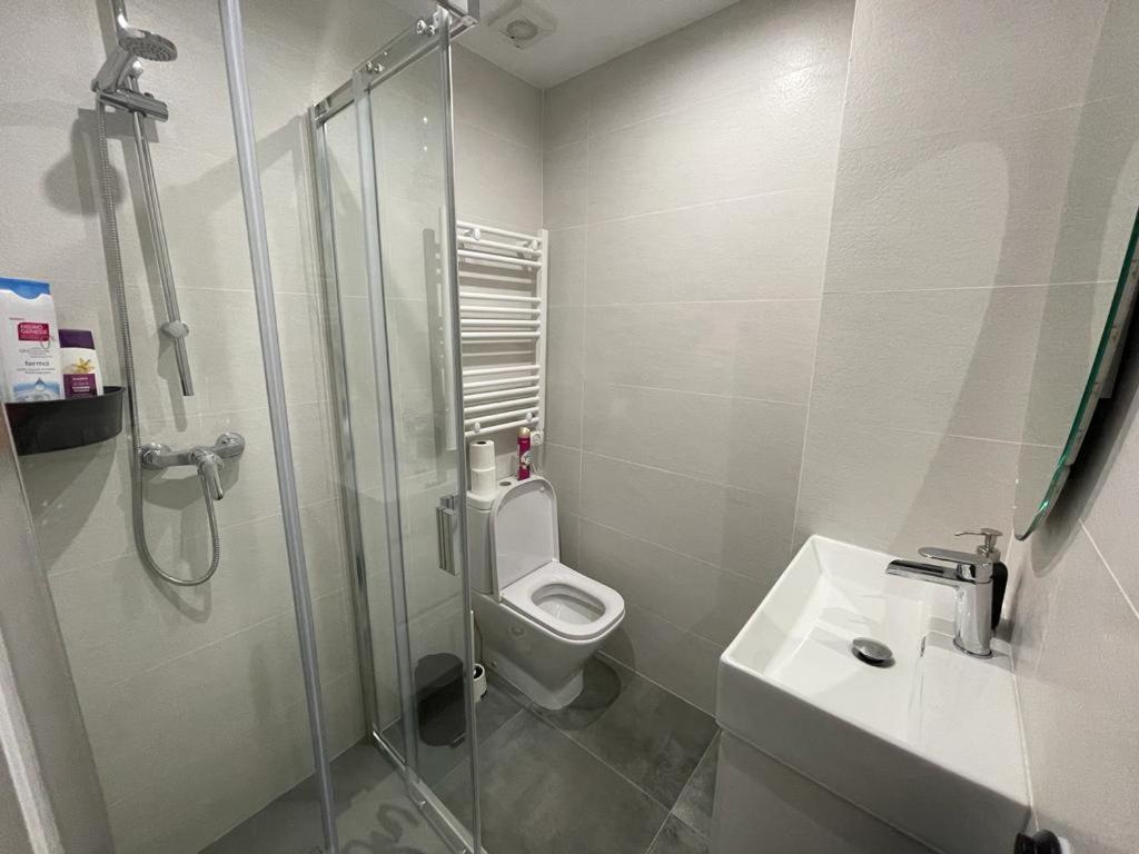 Habitacion Privada En El Centro De بلباو المظهر الخارجي الصورة